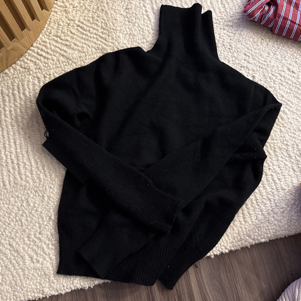 Cashmere turtleneck